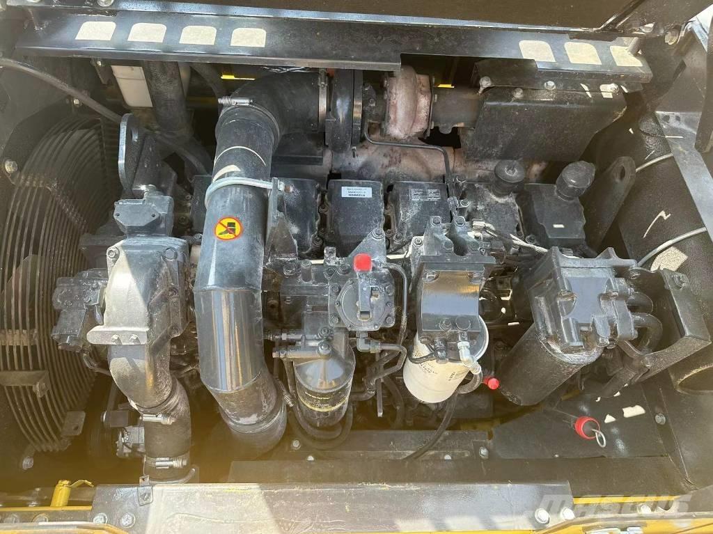 Komatsu PC 400 Paletli ekskavatörler