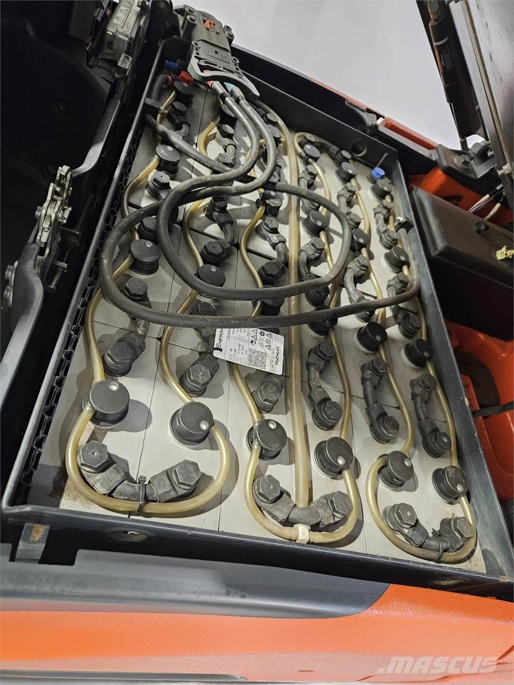 Linde E14 Elektrikli forkliftler