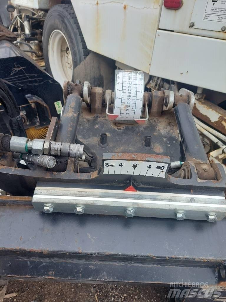 CAT PC305B Asfalt frezeleri