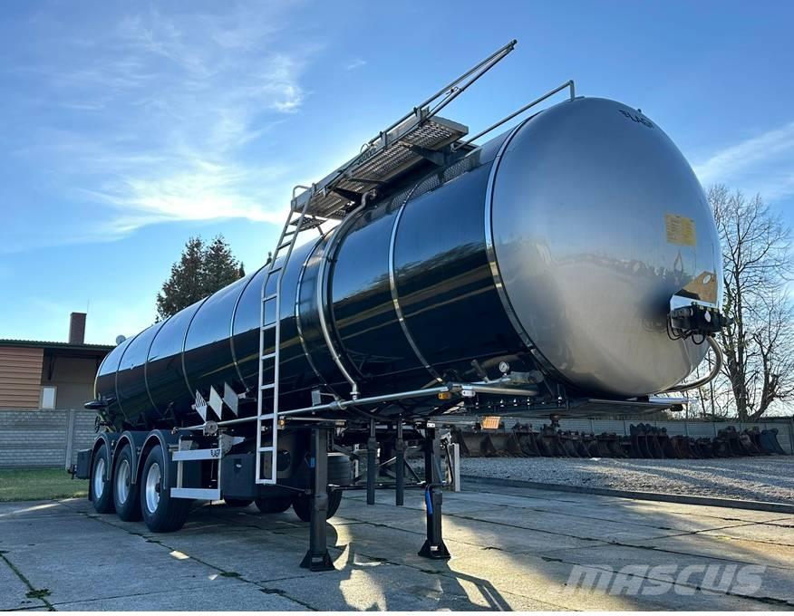 LAG 0-3-39T Tanker yari çekiciler