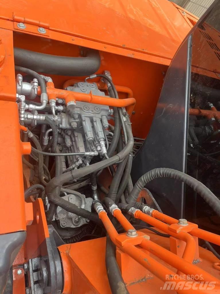Hitachi ZX70 Paletli ekskavatörler
