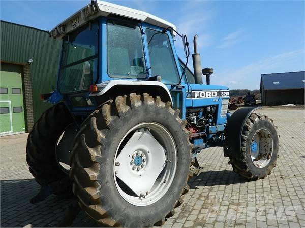 Ford 8210 Traktörler
