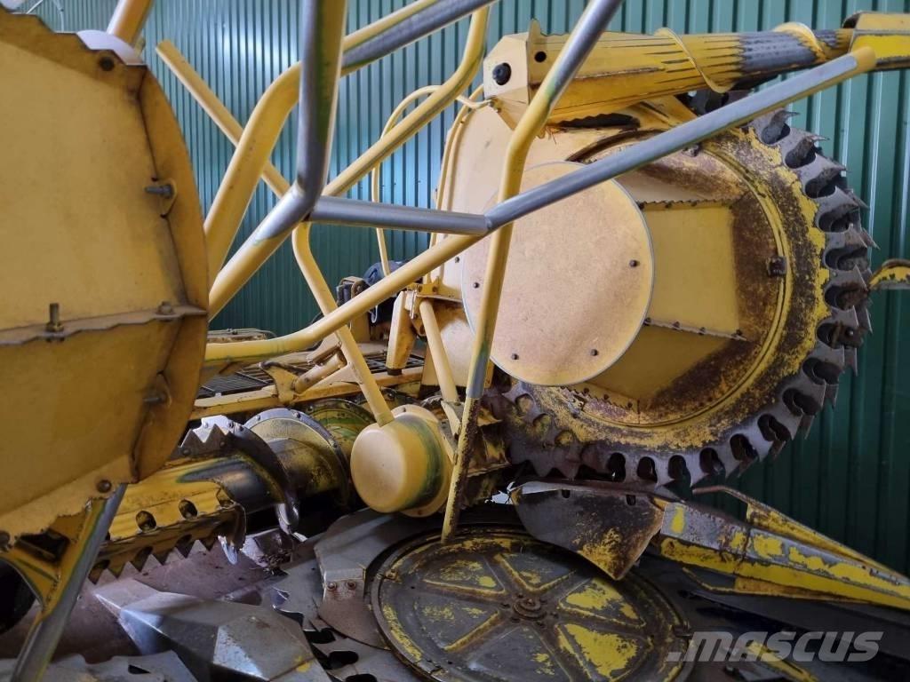 New Holland FR 9050 Kendi yürür silaj makinalari