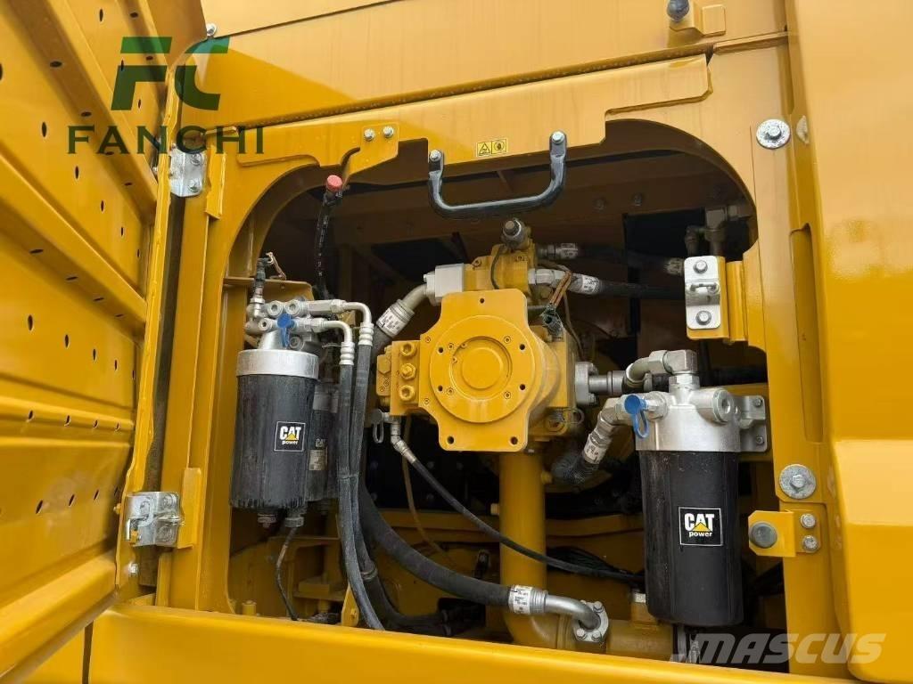 CAT 349 Paletli ekskavatörler