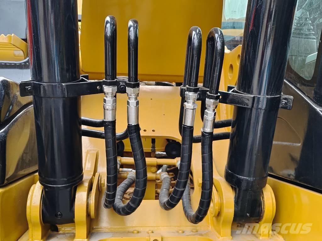 CAT 320 D Paletli ekskavatörler