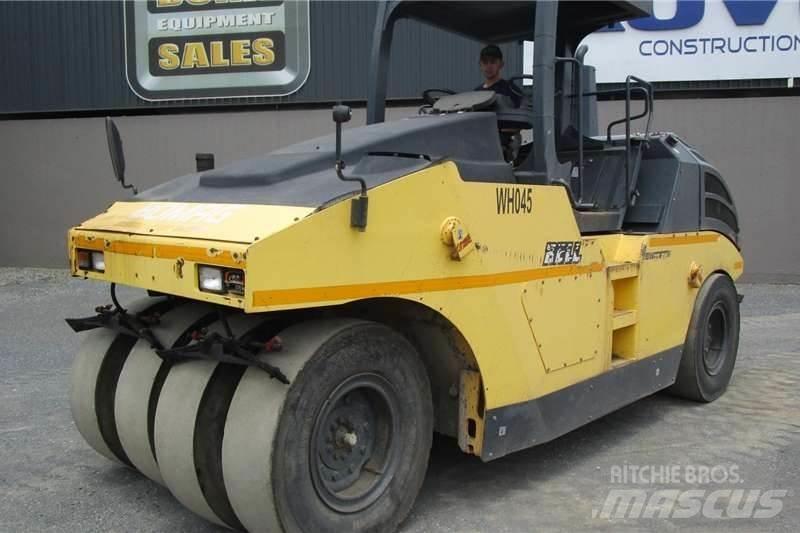 Bomag BW27RH Kombine silindirler