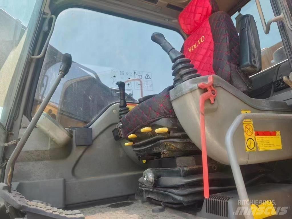 Volvo EC 210 Paletli ekskavatörler