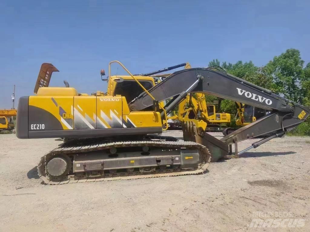 Volvo EC 210 Paletli ekskavatörler