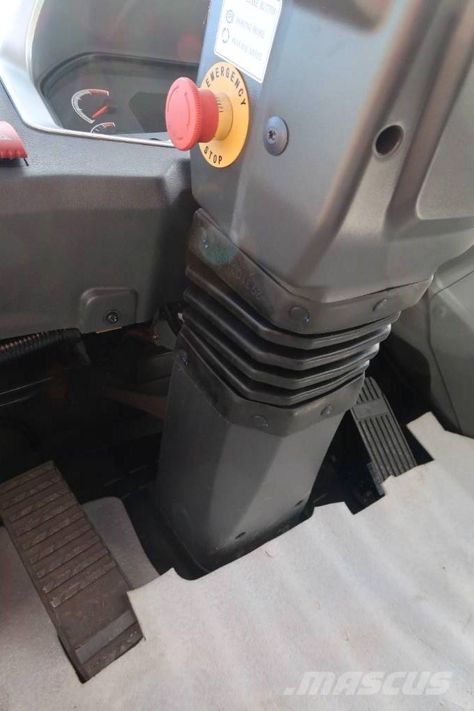 SDLG L958HEV Tekerlekli yükleyiciler