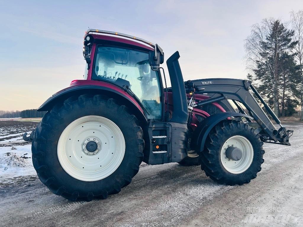Valtra T 215 Active Traktörler