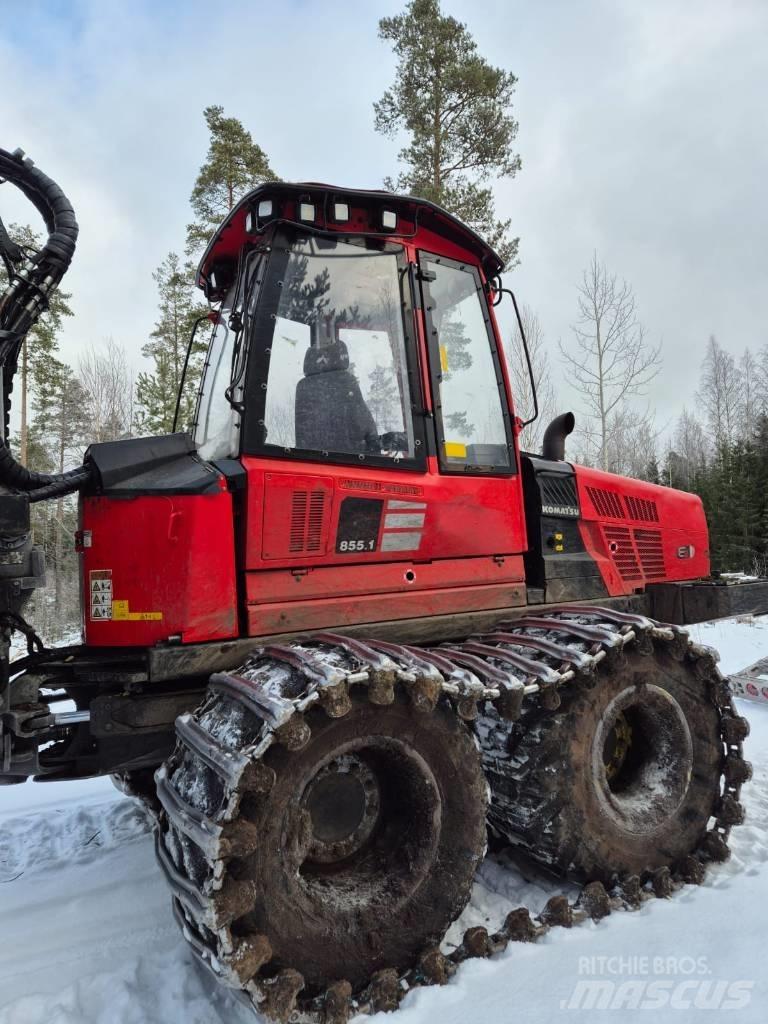 Komatsu 855.1 Tomruk yükleyici traktörler