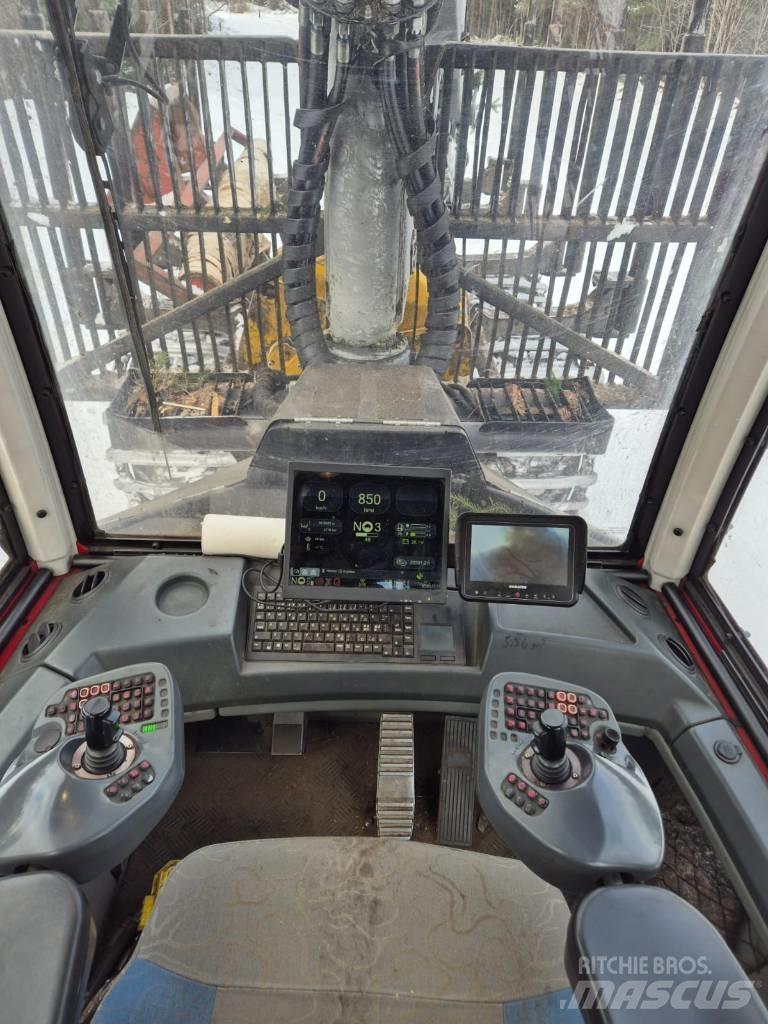 Komatsu 855.1 Tomruk yükleyici traktörler