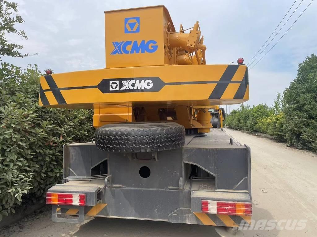 XCMG QY25 Yol-Arazi Tipi Vinçler (AT)