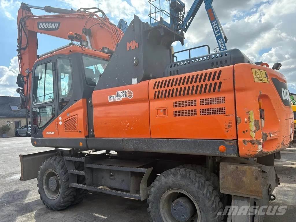 Doosan DX210 WE-5 Lastik tekerli ekskavatörler