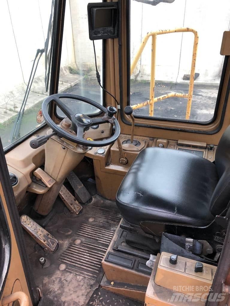 CAT 824 C Tekerlekli dozerler