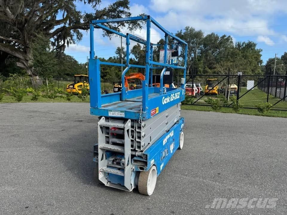 Genie GS 2632 Makasli platformlar