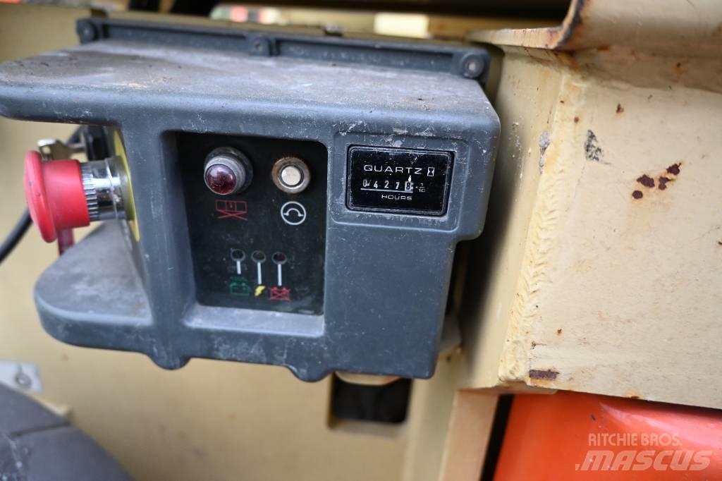 JLG 2030 ES Makasli platformlar