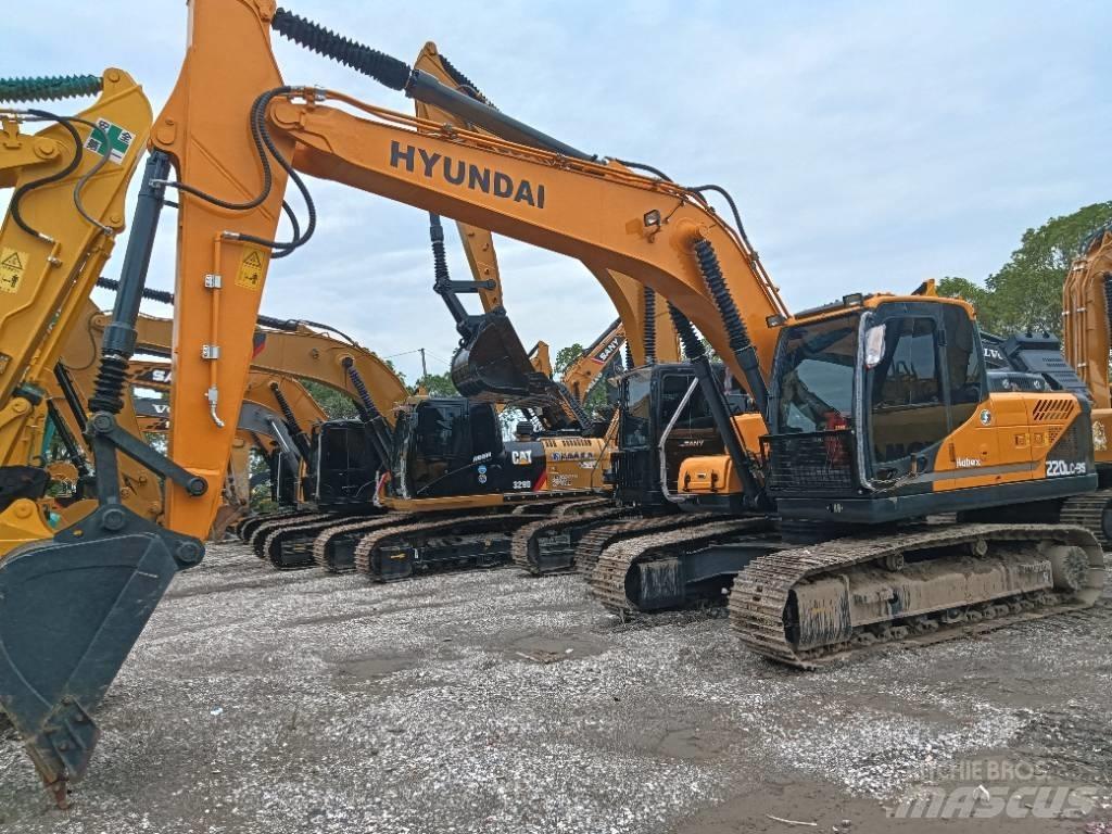 Hyundai R220-9S Paletli ekskavatörler