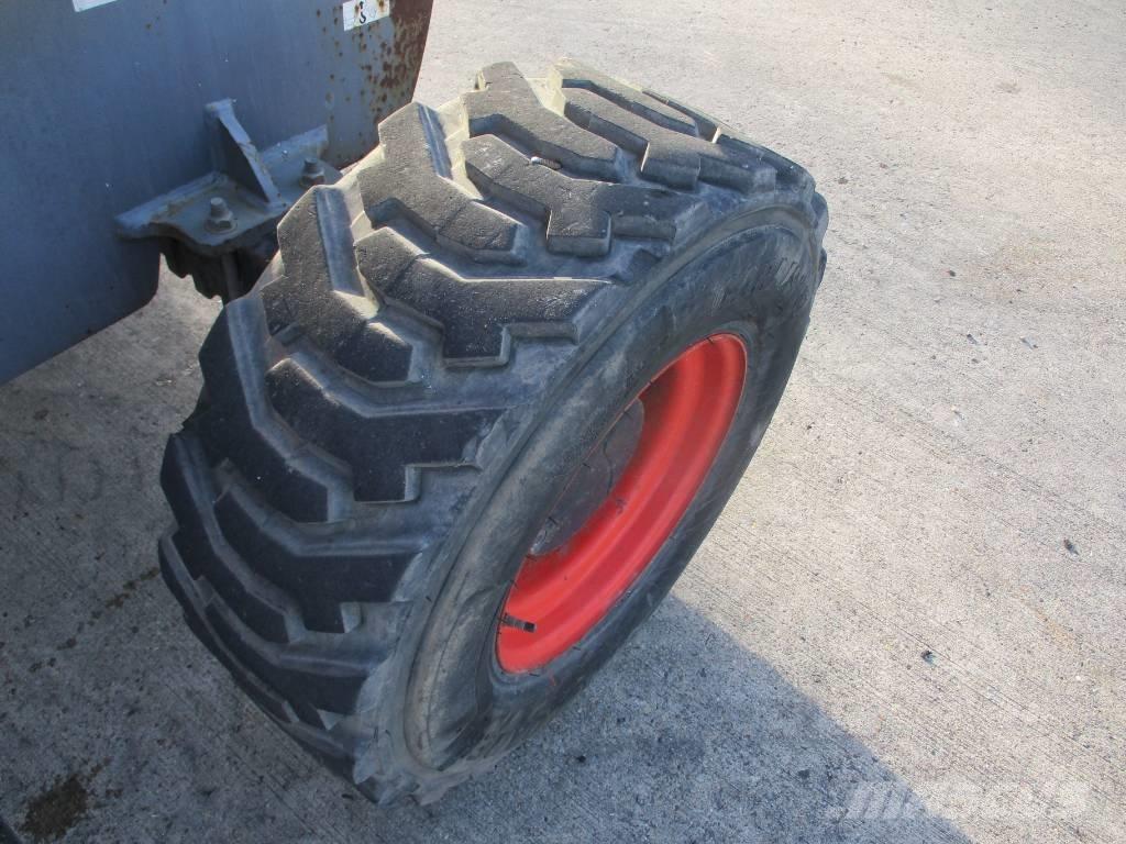 SkyJack SJ 51 AJ (725) Kompakt kendinden tahrikli personel platformları