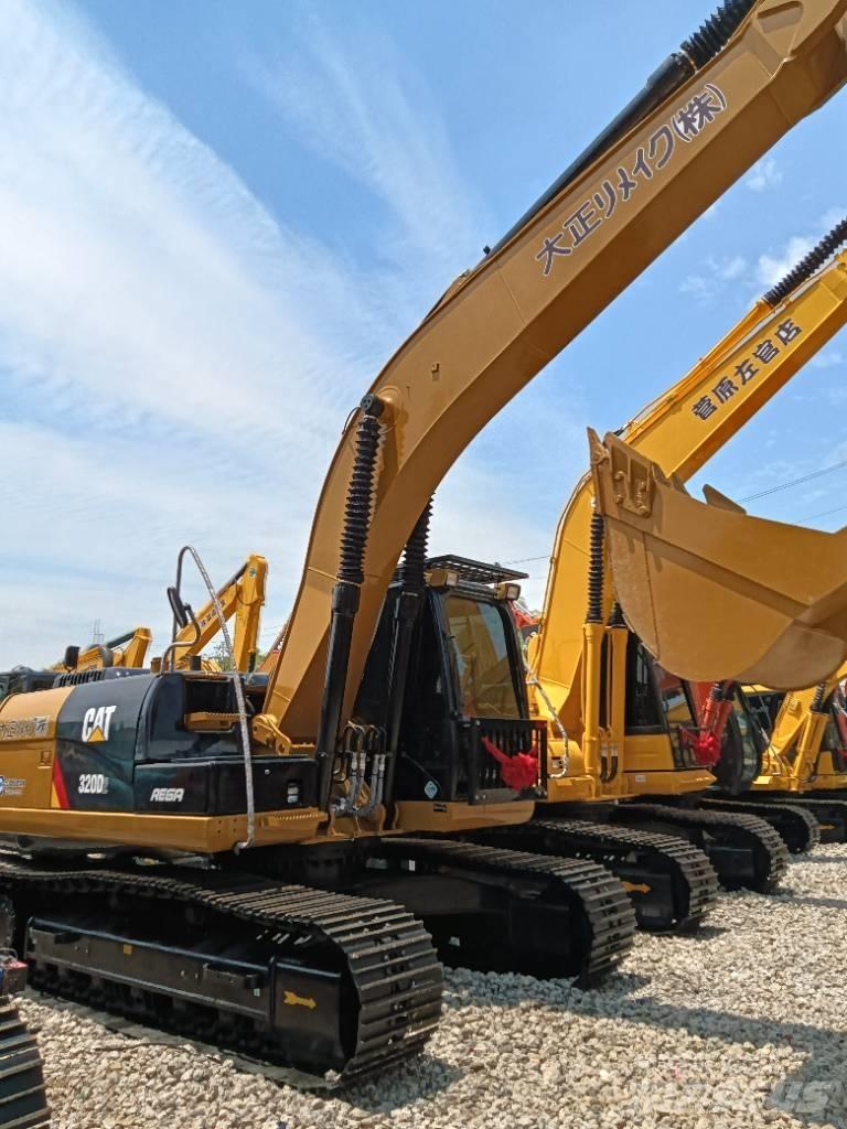 CAT 320D2 Midi ekskavatörler 7 - 12 t