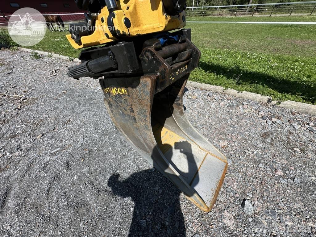 Develon DX 170 W-7 Lastik tekerli ekskavatörler
