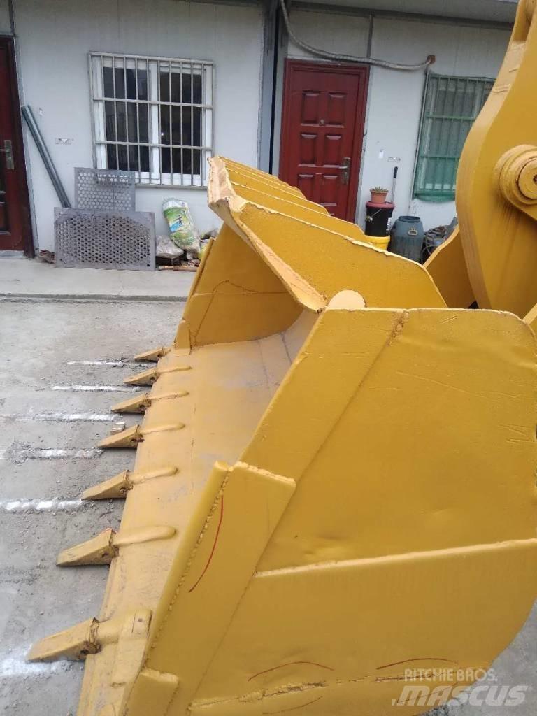 CAT 966F Tekerlekli yükleyiciler