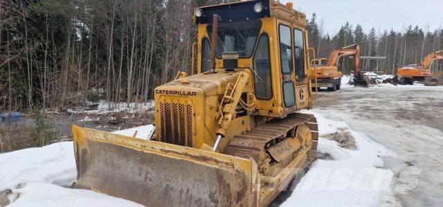CAT D4E Paletli dozerler
