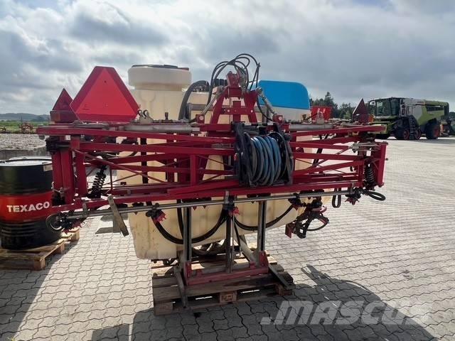 Scan-Agro 1000L Monte edilebilir pülverizatörler