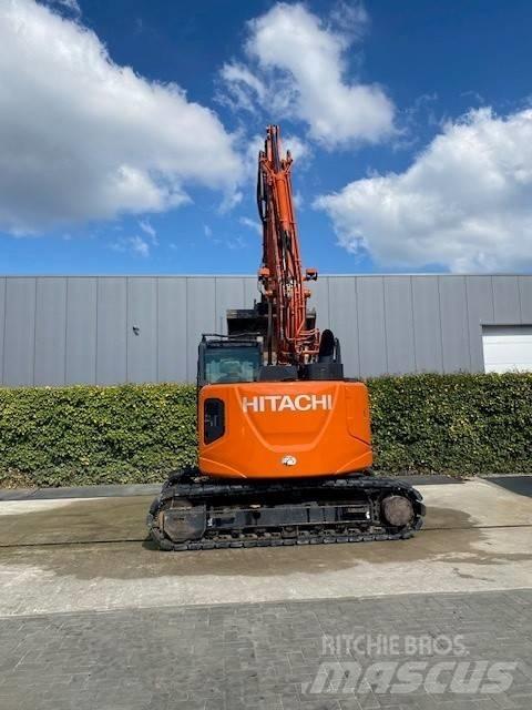 Hitachi 135US-6 Paletli ekskavatörler
