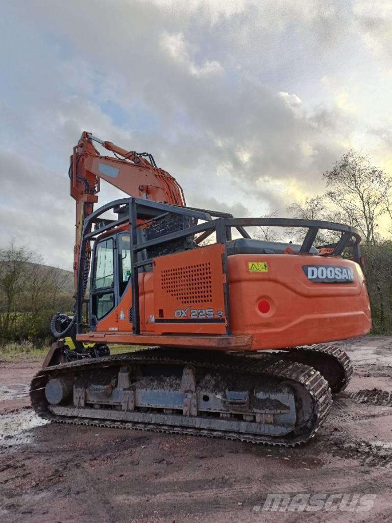 Doosan DX225 Biçerdöverler