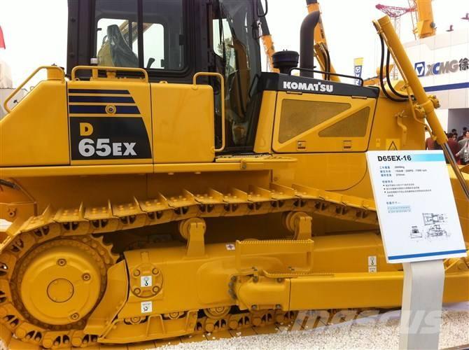 Komatsu d65ex-16 Paletli dozerler