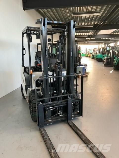 Mitsubishi FD25N3 Dizel forkliftler