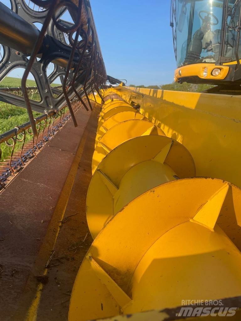 New Holland CX 8090 Biçerdöverler