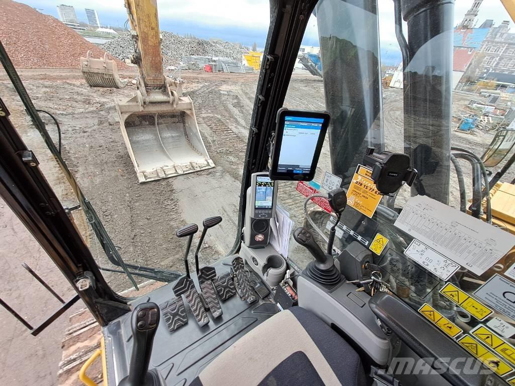 CAT 374FL Paletli ekskavatörler