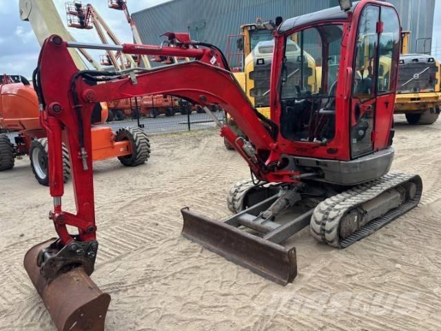 JCB 8025 Mini ekskavatörler, 7 tona dek