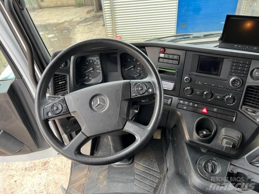 Mercedes-Benz 3246 Araç üzeri vinçler
