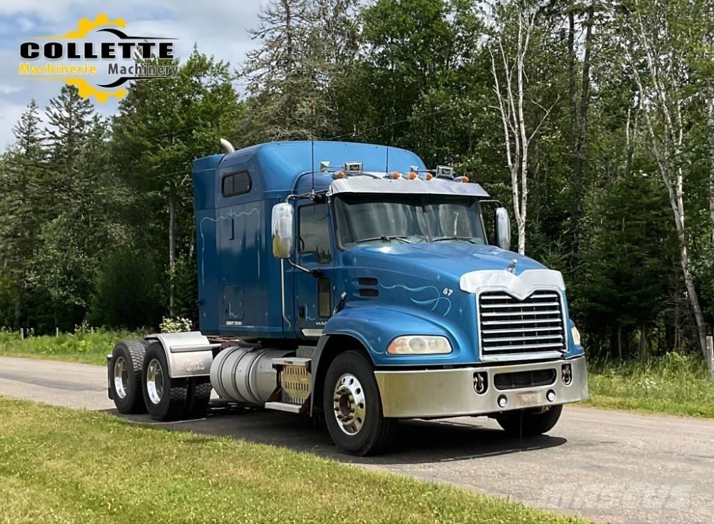 Mack CXU 613 Çekiciler