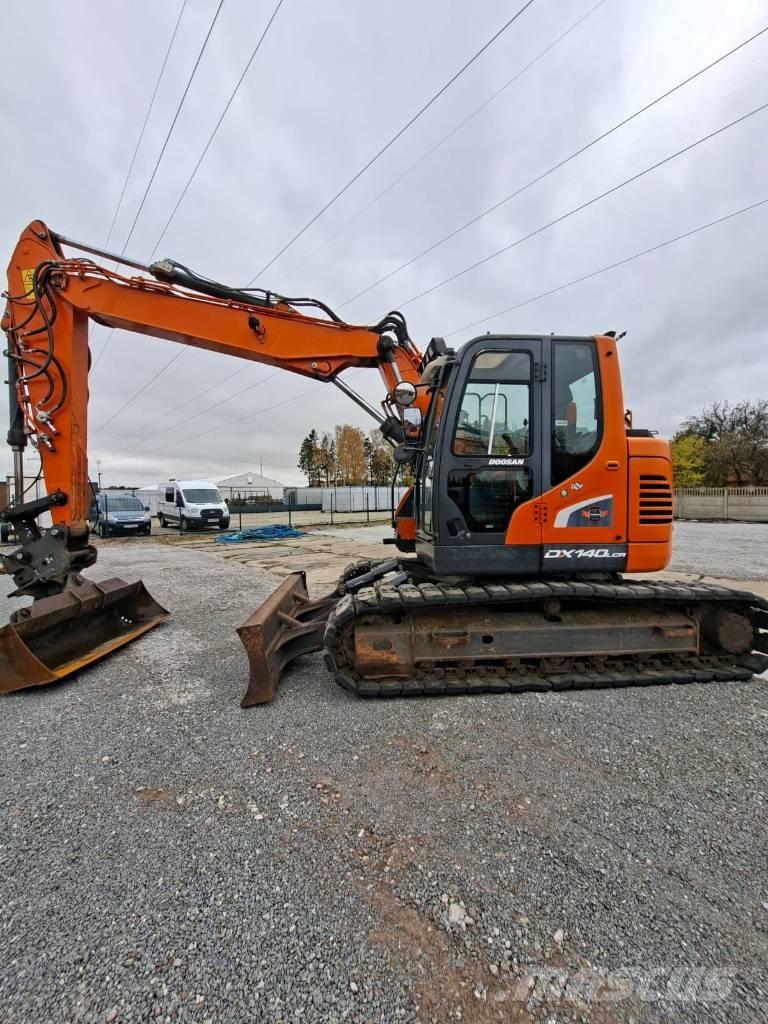 Doosan DX 140 LCR Paletli ekskavatörler