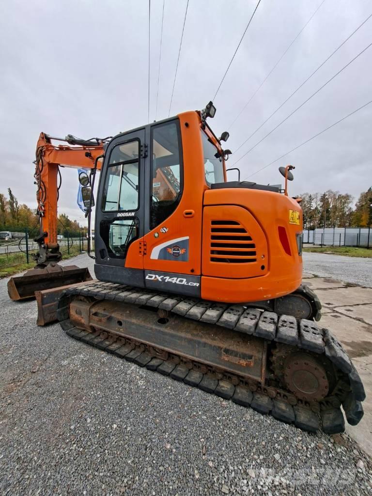 Doosan DX 140 LCR Paletli ekskavatörler