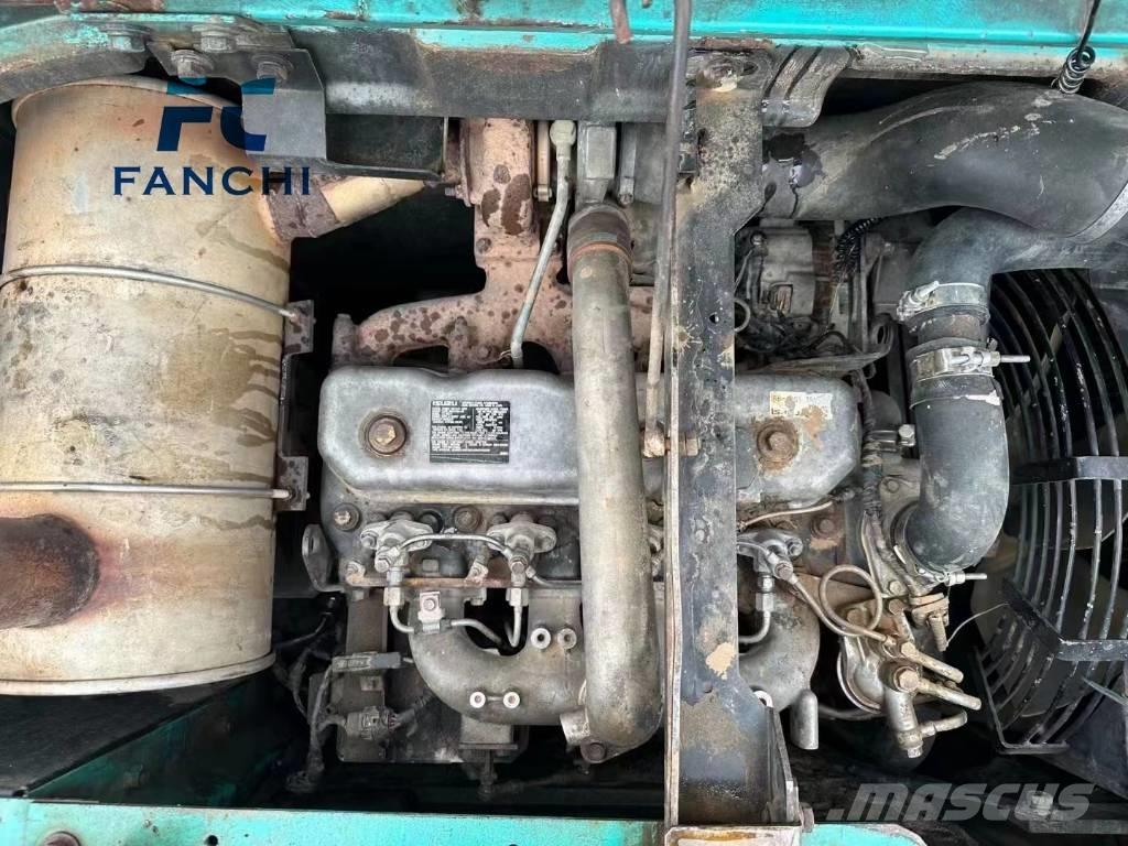 Kobelco SK 135 SR Paletli ekskavatörler