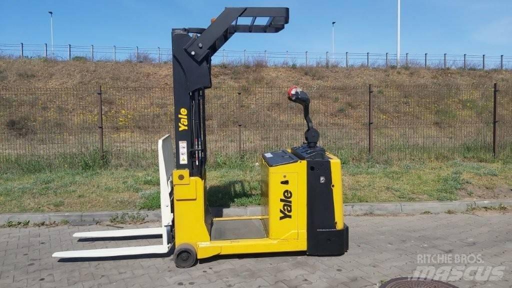 Yale MC10 Reach truck - depo içi istif araçları