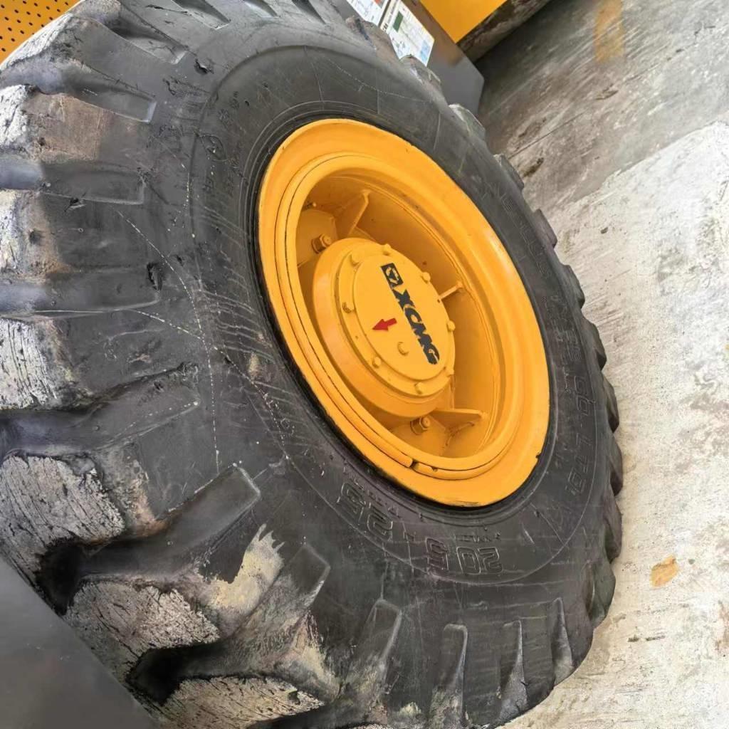 XCMG XS 223 J Tek tamburlu silindirler