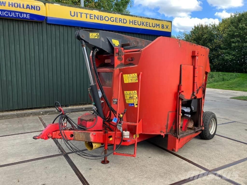 Trioliet GIGANT 900 Mikser besleyiciler