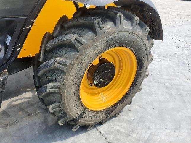 JCB 531-70 - BC24 Teleskopik yükleyiciler