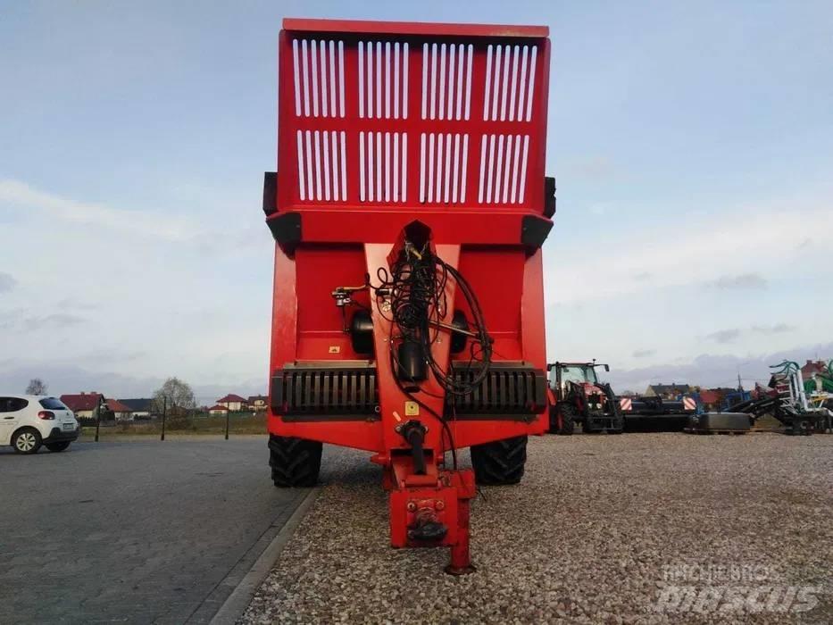 DAF Magnum 10 Gübre dagitma tankerleri