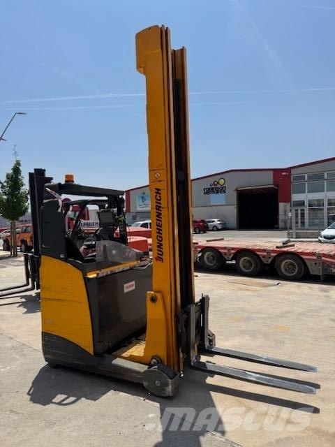 Jungheinrich ETV 216 Reach truck - depo içi istif araçları
