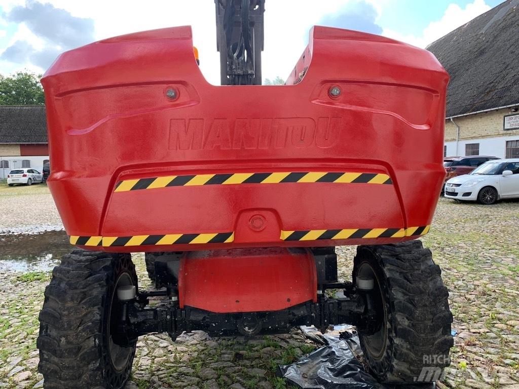 Manitou 220TJ+ Teleskopik personel platformları