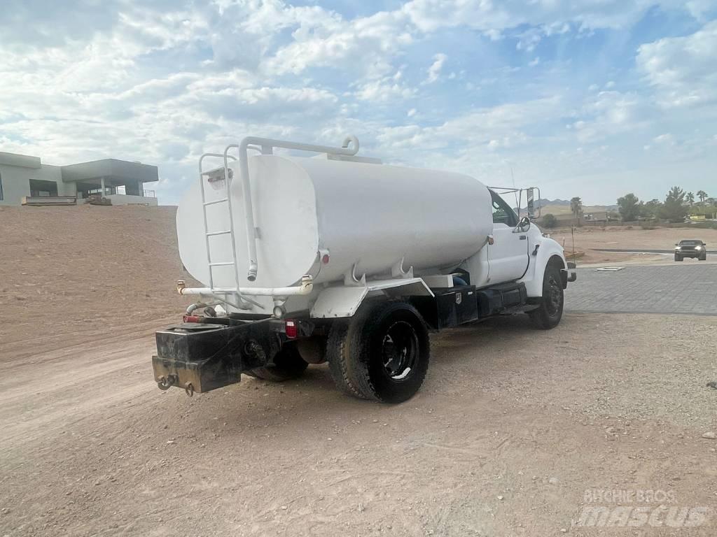 Ford F 750 XLT Su tankerleri