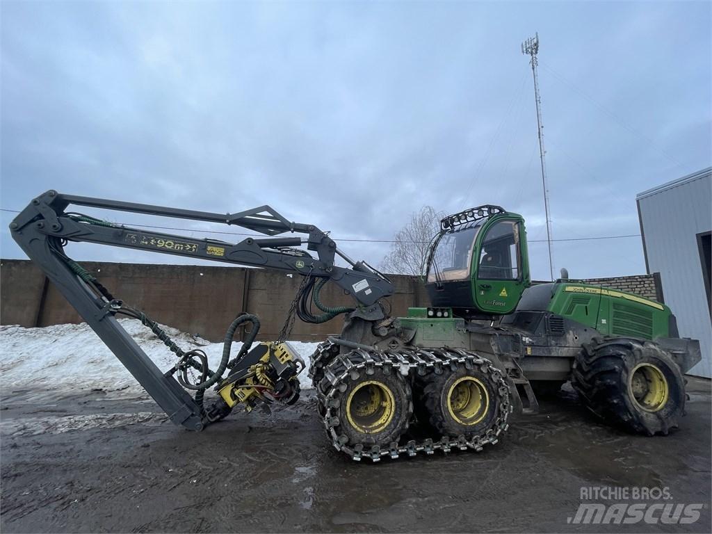 John Deere 1070G Biçerdöverler