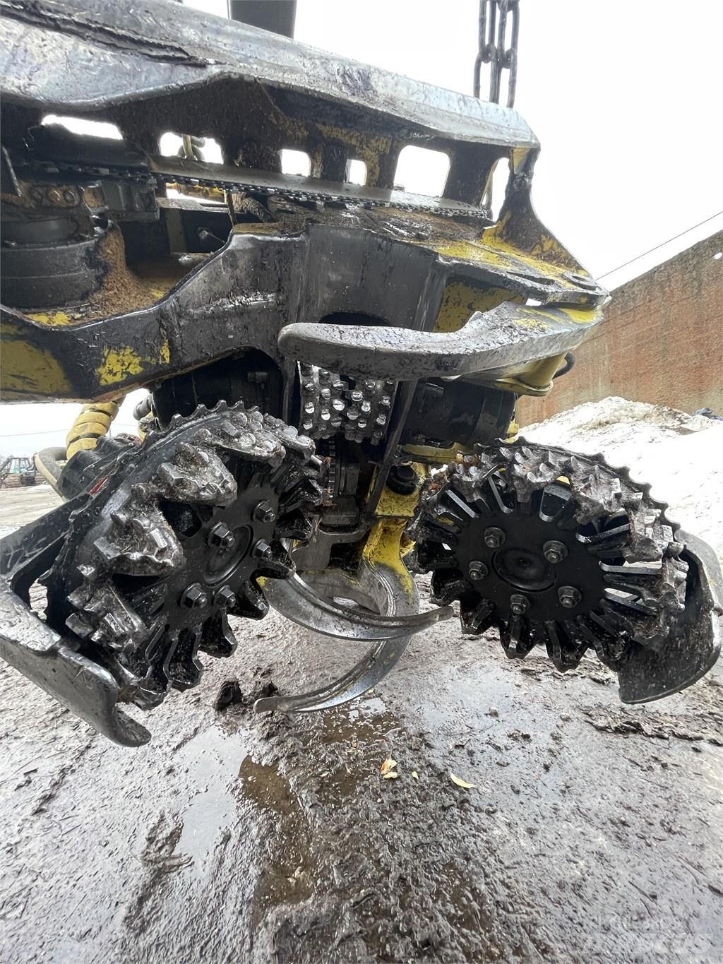 John Deere 1070G Biçerdöverler